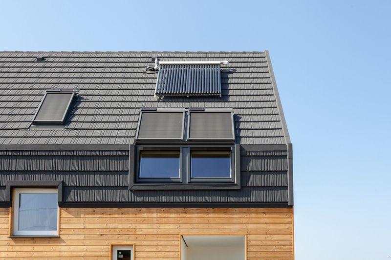 Dach z energooszczędnymi oknami